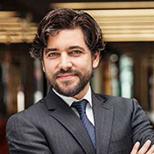 Ignacio Juliá Vilar,<br />Chief Innovation Officer &<br />Head of Retail Banking Segment.