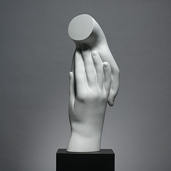 Eja Siepman van den Berg, <em>Hands</em>, synthetic, 2002