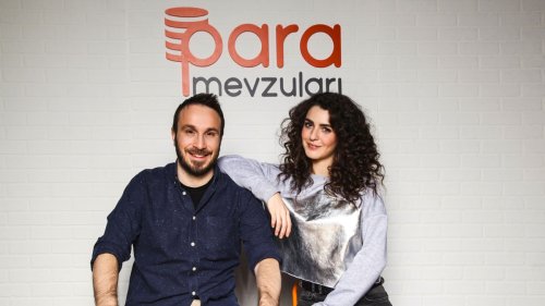 Uras Benlioğlu (left) and Dilara Güneş are two of the presenters of Money Matters.