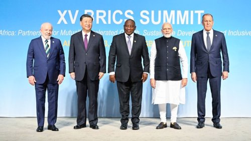 Chinese President Xi Jinping, South African President Cyril Ramaphosa, Brazilian President Luiz Inacio Lula da Silva, Indian Prime Minister Narendra Modi and Russian Foreign Minister Sergei Lavrov at the 15th BRICS Summit in South Africa