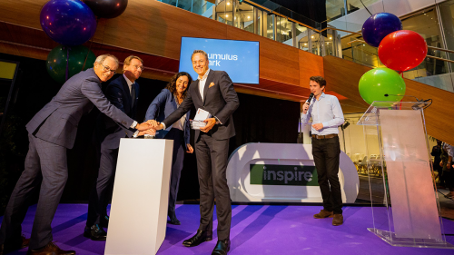 Three, two, one…: Amsterdam University of Applied Sciences rector Geleyn Meijer, ROCva chairman Edo de Jaeger, Amsterdam mayor Femke Halsema and ING CEO Ralph Hamers push the button to open Cumulus Park.