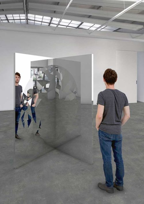Jeppe Hein (1974)<br /> <em>Fragmented Circle</em>, 2018<br /> 210 x 105 x 105 cm<br /> Stainless steel, mirror