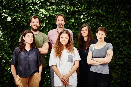 From left to right, back row: Sebastian Bonin, Marcel Feil (Foam Amsterdam), Rineke Dijkstra (talent coach); front row: Lara Gasparotto, Olya Oleinic and Sophie Jung © Milan Vermeulen Fotografie