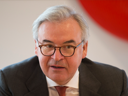 photo of H.J.M. (Hermann-Josef) Lamberti
