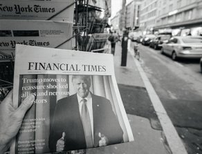 Do investors read newspapers?