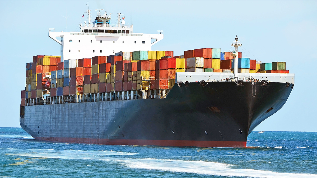 Greening the shipping sector