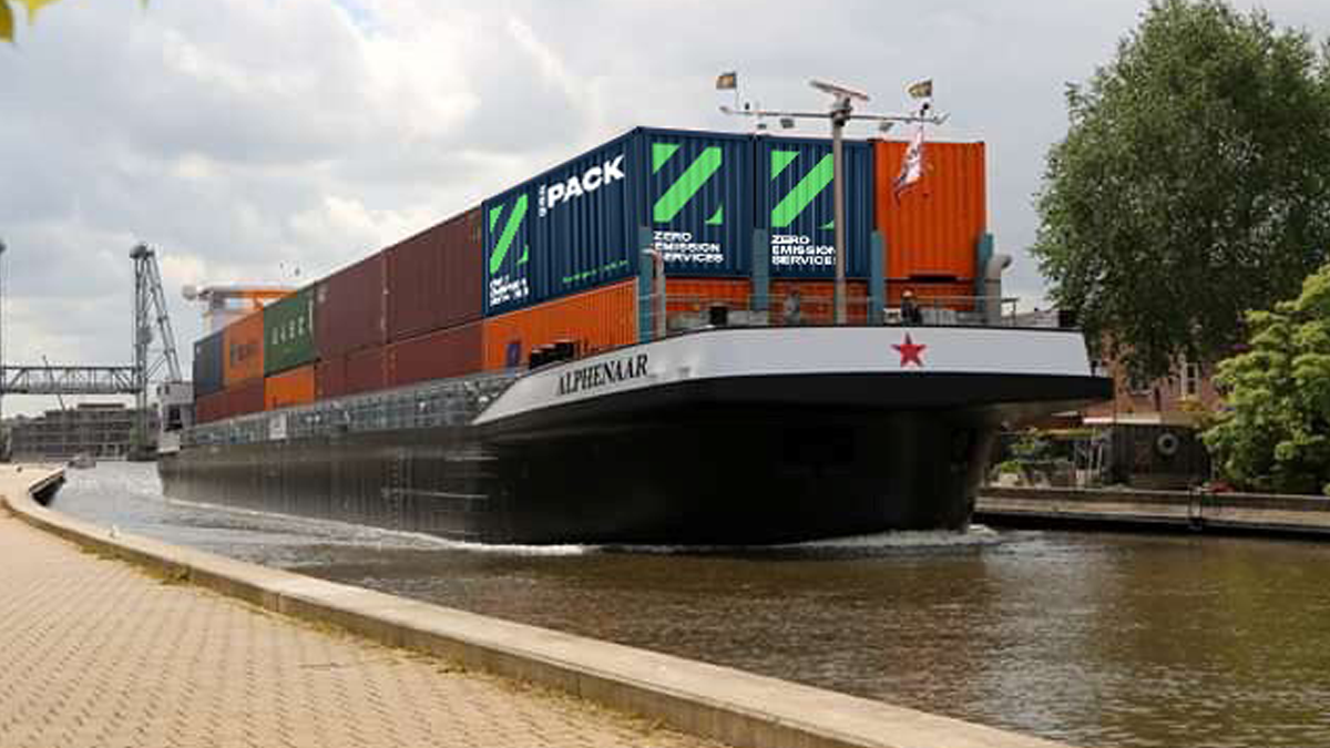 ING invests in green inland shipping   