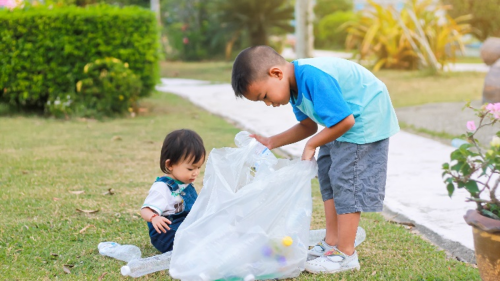 In Europe, packaging accounts for 60% of all plastic waste and the total amount of plastic packaging waste is growing by 2% each year.